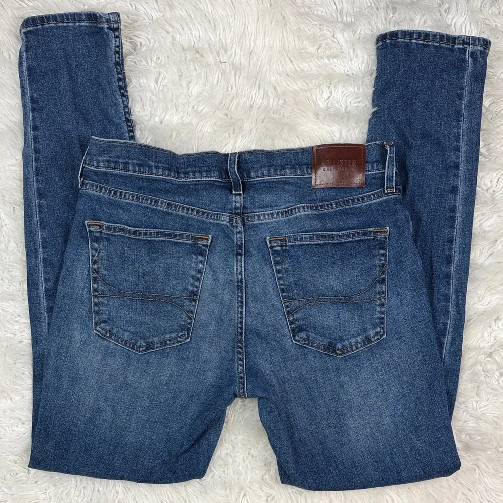 Hollister Men’s Straight Leg Denim Jeans